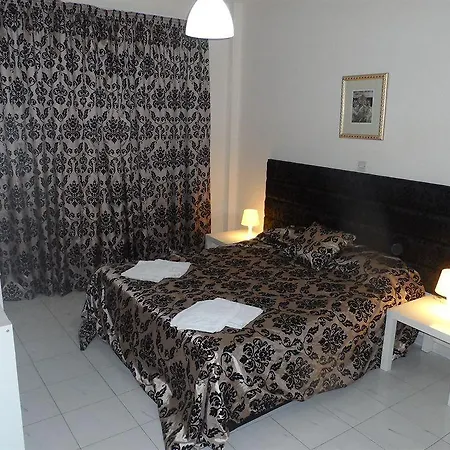 Geotanya Aparthotel