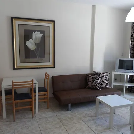 Aparthotel Geotanya 3*