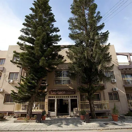Aparthotel Geotanya 3*